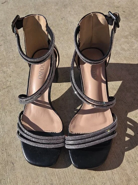 Dodo rhinestone heels size 7.5 womens - Picture 2 of 6